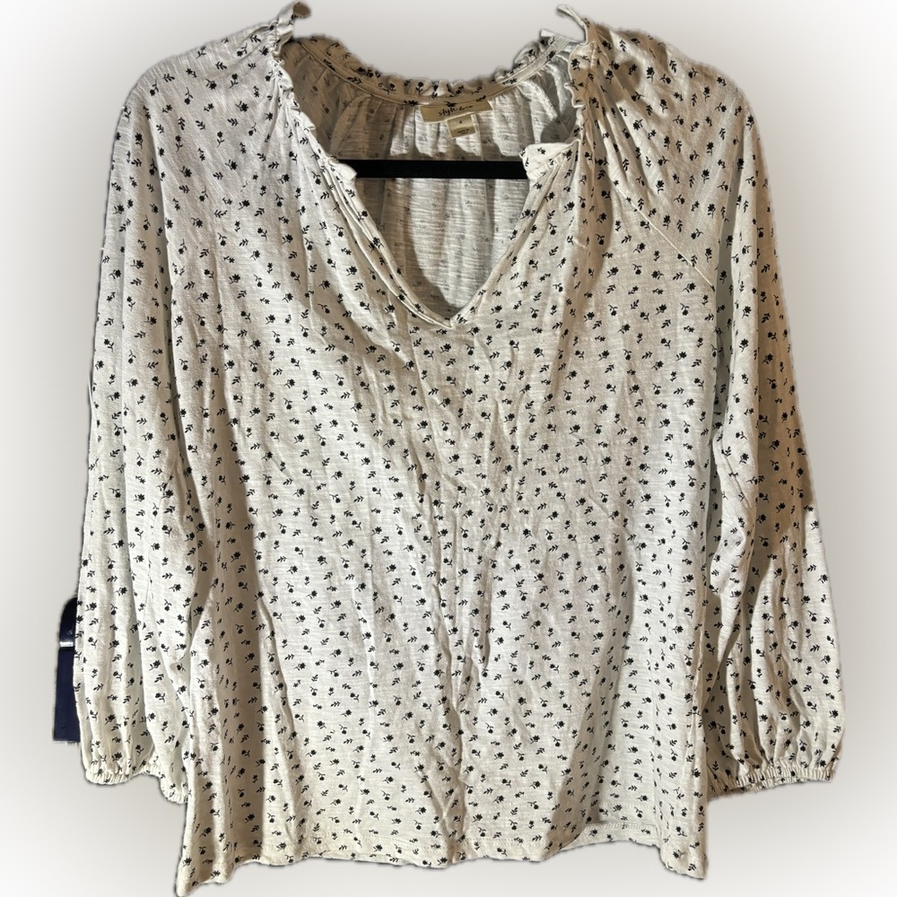 Style & Co - White Floral Top (S)